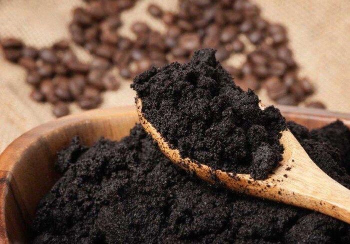 cách chăm sóc da đầu bằng bã cà phê
