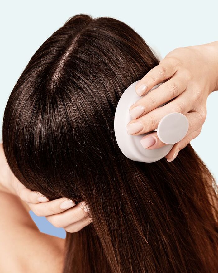 massage da đầu nhẹ nhàng