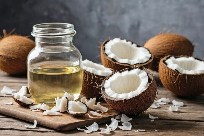 trị gàu nấm da đầu bằng dầu dừa