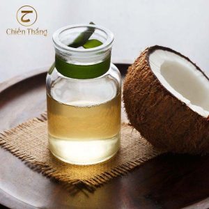 cách gội đầu bằng dầu dừa trị gàu