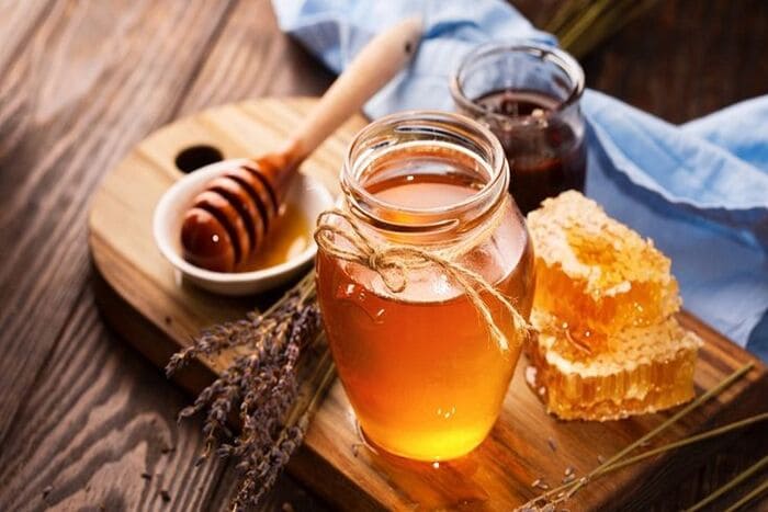cách trị gàu bằng giấm táo với mật ong
