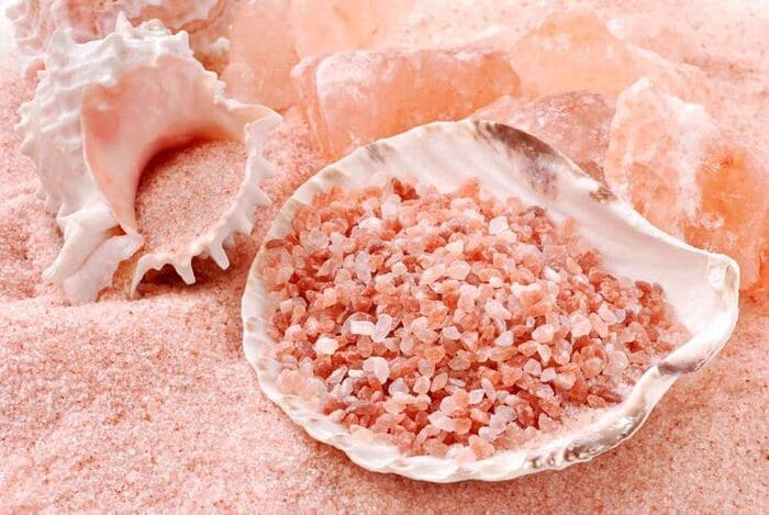 cách trị gàu bằng giấm táo muối biển