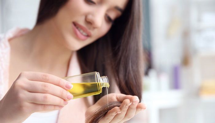 dưỡng tóc bằng trứng gà kết hợp dầu oliu