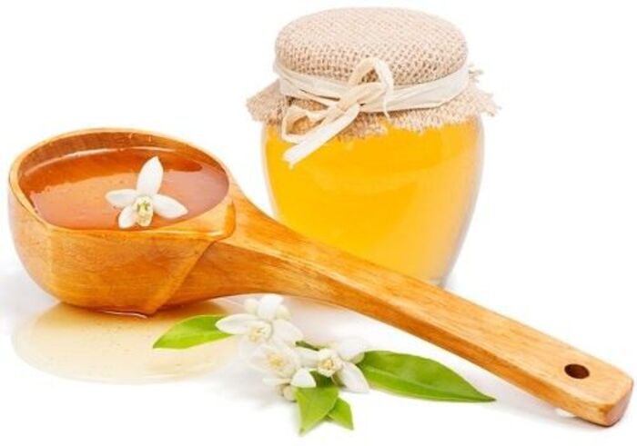 ủ tóc bằng bia và mật ong phục hồi tóc khô xơ