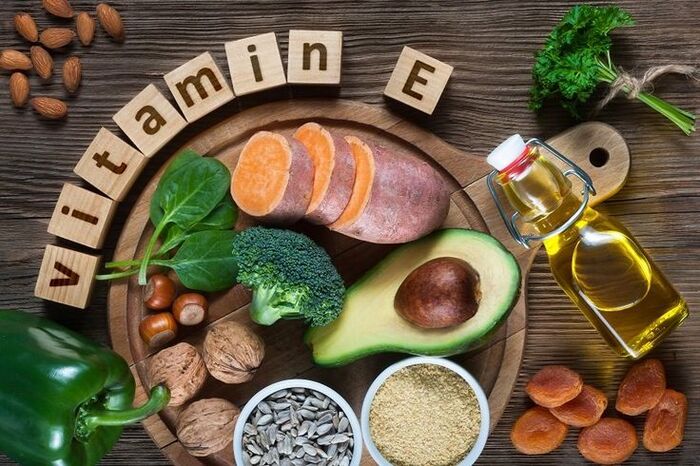 ủ tóc bằng dầu dừa và vitamin E